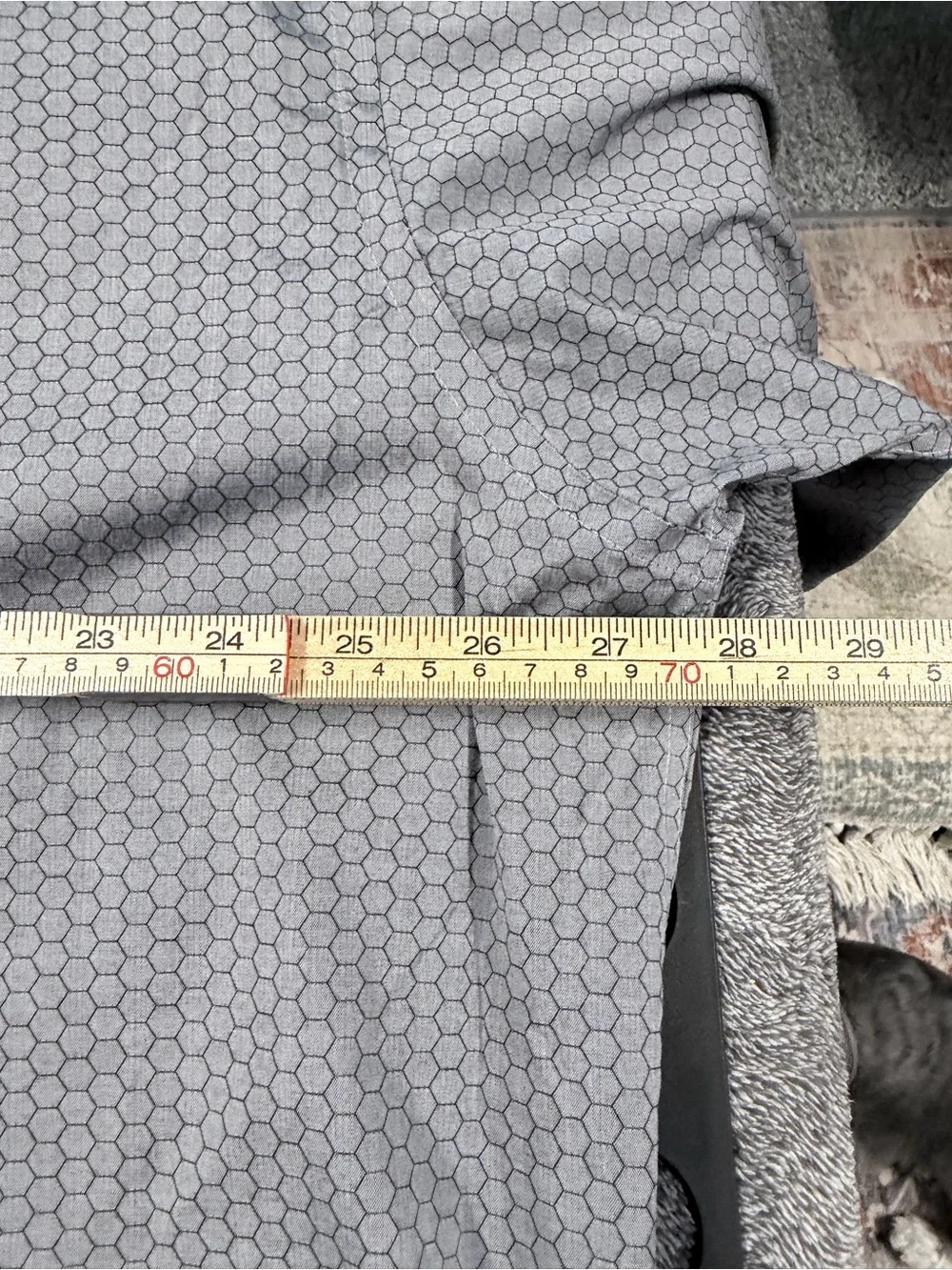 SKU 1290 Egara Gray Hexagon Pattern Non-Iron Classic Fit Shirt